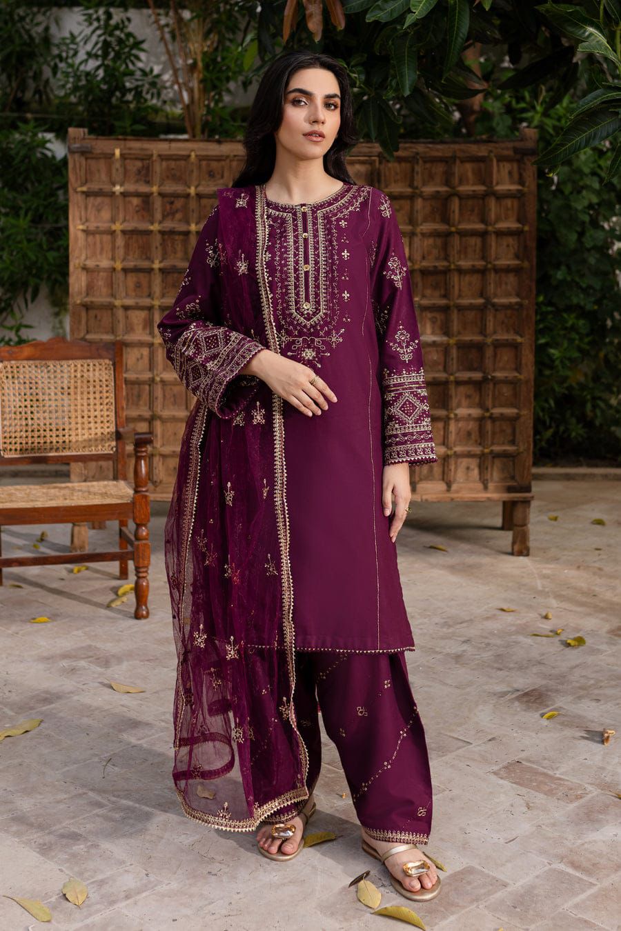 Lawn 3 Piece Full Embroiderd Suit With Organza Duppata for women summer