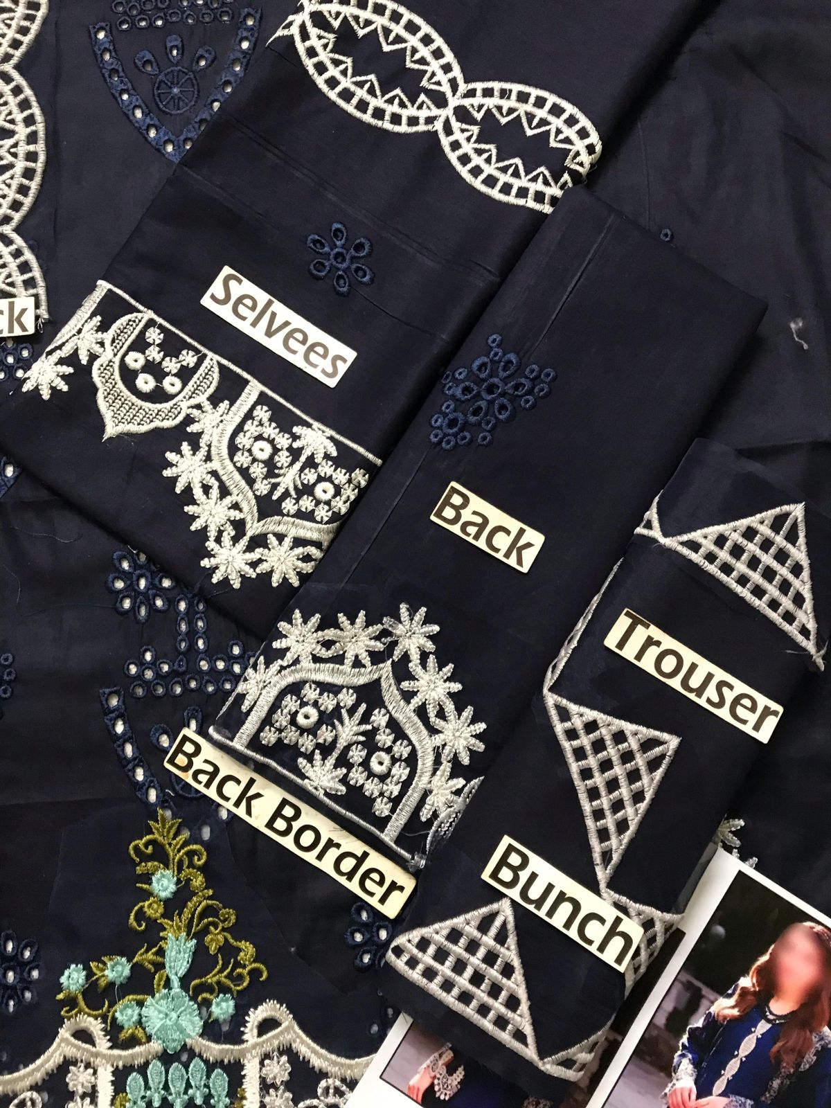 Brand : Elaf Cotton Embroiderd Luxury Unstiched 3 Piece With Organza Emb Duppata Women Summer Season Suit