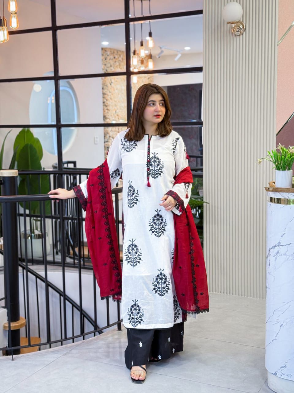 Umzay Brand 3 Piece Unstiched Full Embroiderd Lawn Suit With Chiffon Emb Duppata For Women Summer Season
