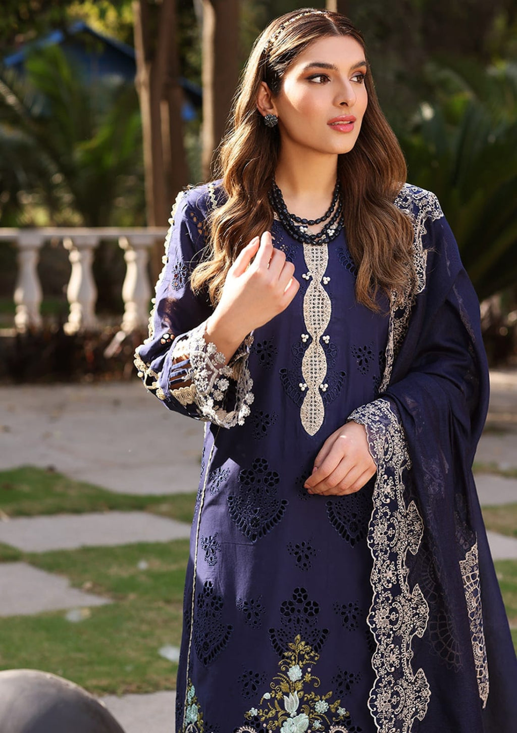 Brand : Elaf Cotton Embroiderd Luxury Unstiched 3 Piece With Organza Emb Duppata Women Summer Season Suit