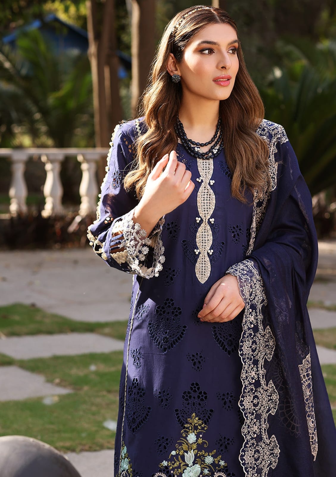 Brand : Elaf Cotton Embroiderd Luxury Unstiched 3 Piece With Organza Emb Duppata Women Summer Season Suit